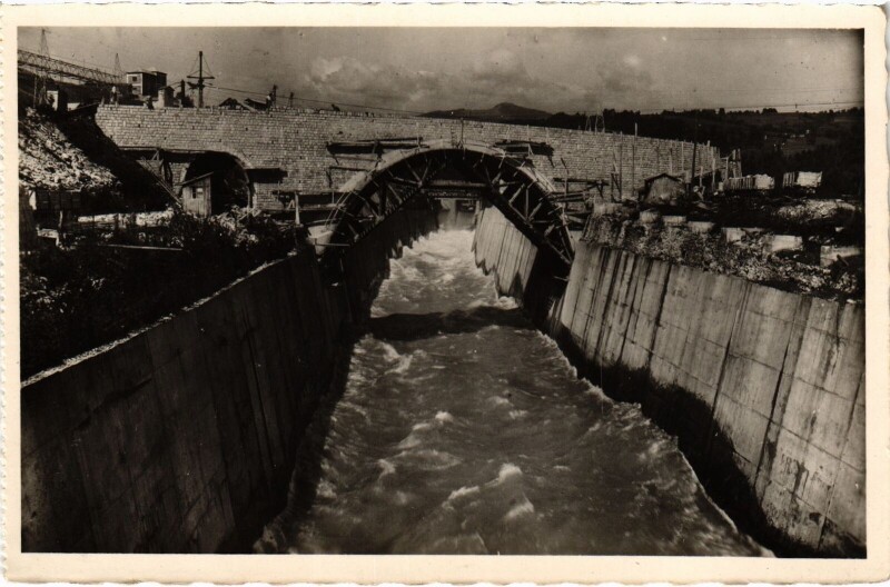 Carte postale ancienne Genissiat Canal evacuateur de crues