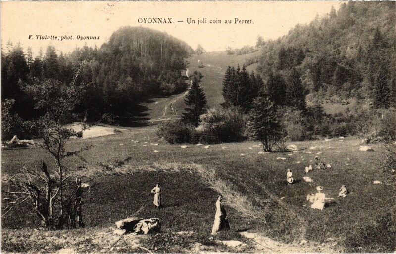 Carte postale ancienne Oyonnax un joli au Perret à Oyonnax