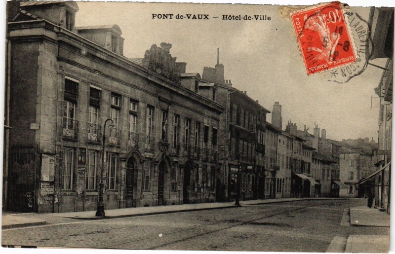 Carte postale ancienne Pont de Vaux Hotel de Ville à Pont-de-Vaux