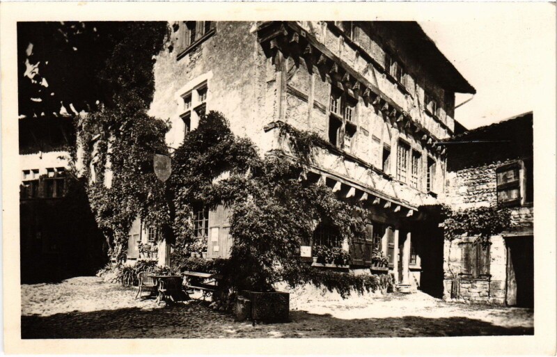 Carte postale ancienne Perouges Hostellerie