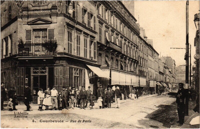 Carte postale ancienne Courbevoie Rue de Paris à Courbevoie