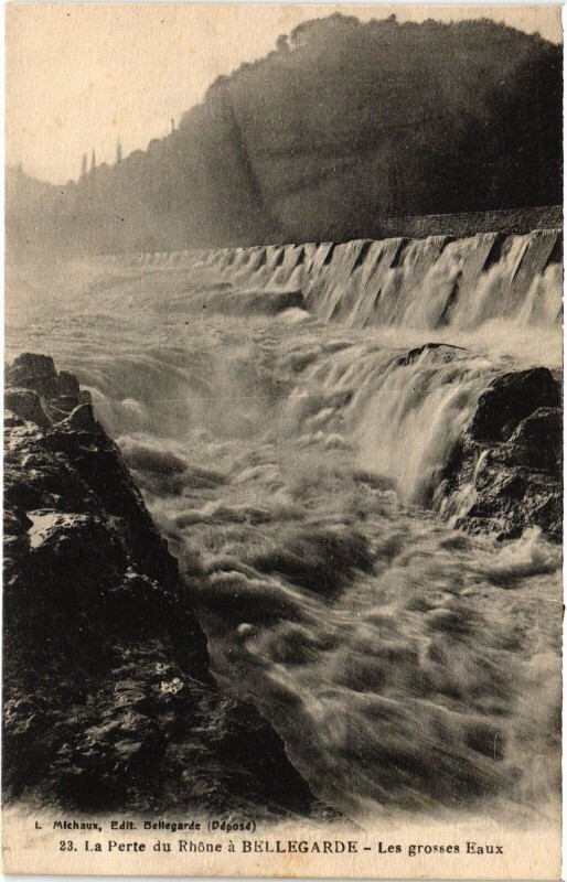 Carte postale ancienne Bellegarde Les grosses Eaux