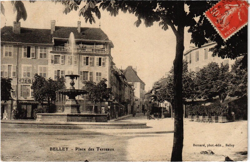 Carte postale ancienne Belley Place des Terreaux à Belley