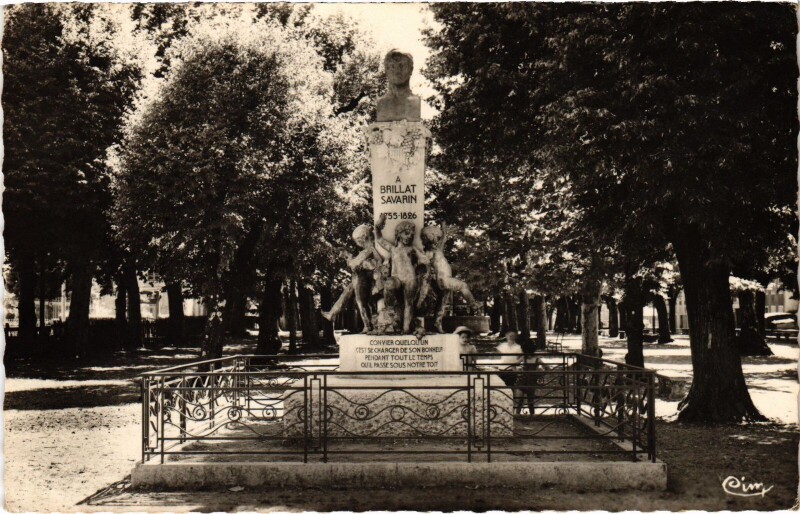 Carte postale ancienne Belley Monument Brillat Savarin à Belley