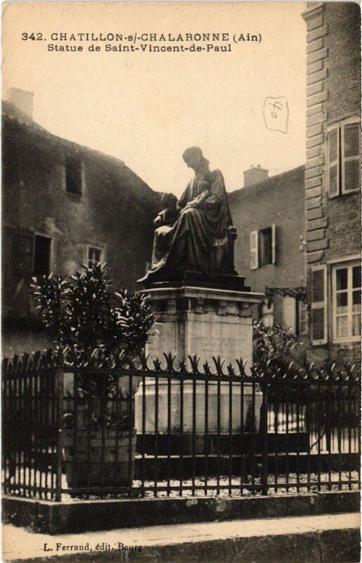 Carte postale ancienne Chatillon s Chalaronne Statue de Saint-Vincent de Paul