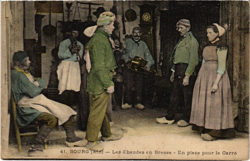 Carte postale ancienne Bourg en Bresse En place pour le Carre à Bourg-en-Bresse