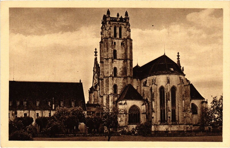 Carte postale ancienne Bourg en Bresse Brou Church à Bourg-en-Bresse