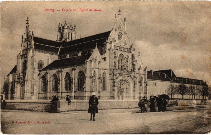 Carte postale ancienne Bourg en Bresse Brou Church à Bourg-en-Bresse