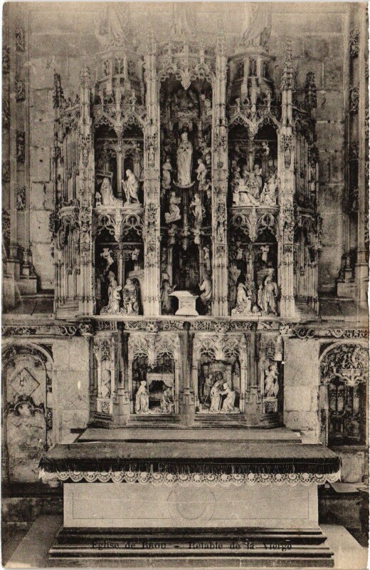 Carte postale ancienne Bourg en Bresse Brou Church Retable de la Vierge à Bourg-en-Bresse