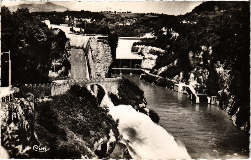 Carte postale ancienne Genissiat vue generale