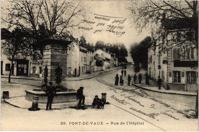 Carte postale ancienne Pont de Vaux Rue de l'Hopital à Pont-de-Vaux