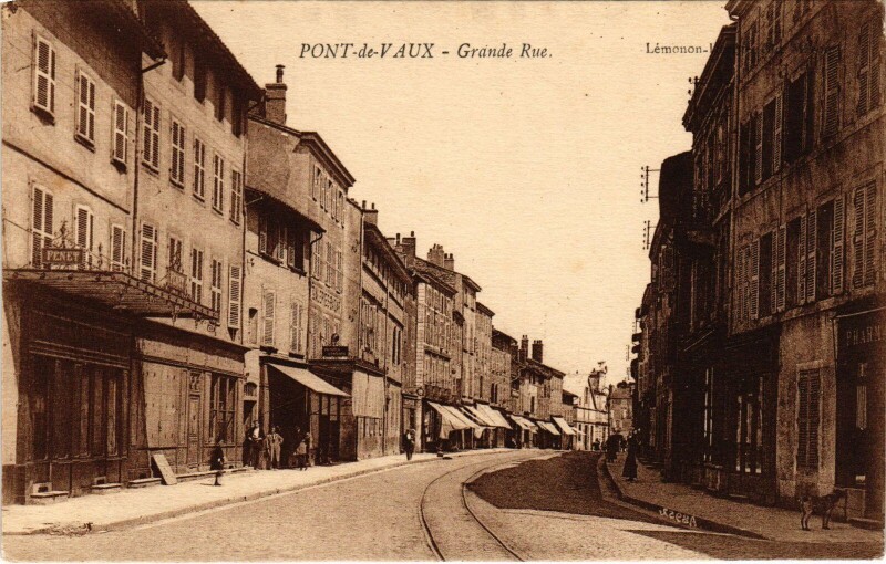 Carte postale ancienne Pont de Vaux Grande Rue à Pont-de-Vaux