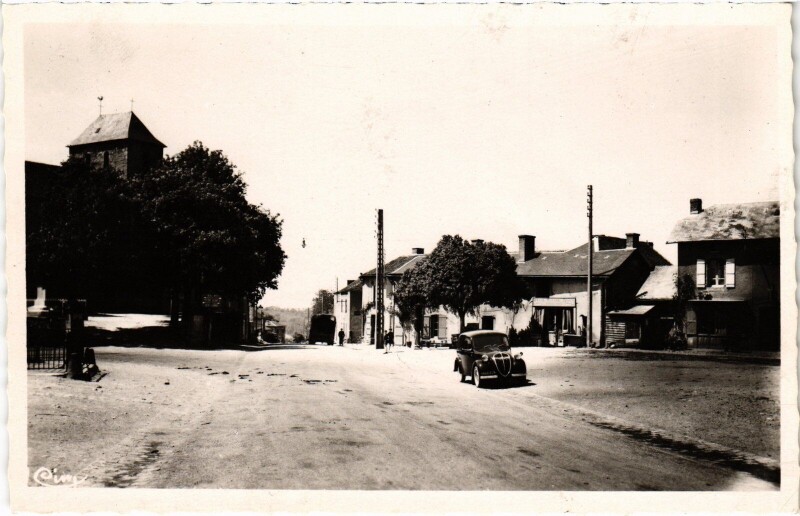Carte postale ancienne Bussiere-Galant Centre du BOurg