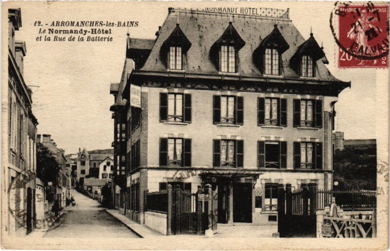 Carte postale ancienne Arromanches Le Normandy-Hotel France