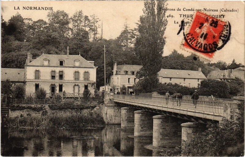 Carte postale ancienne Thury-Harcourt Le Pont France