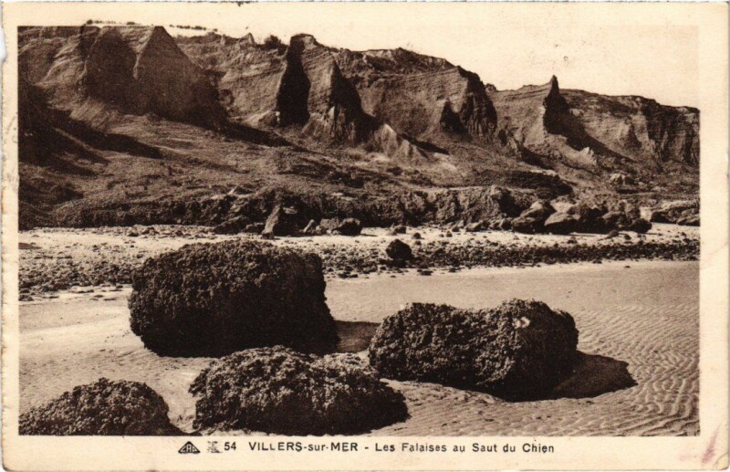 Carte postale ancienne Villers sur Mer Les Falaises au Saut du Chien France à Falaise