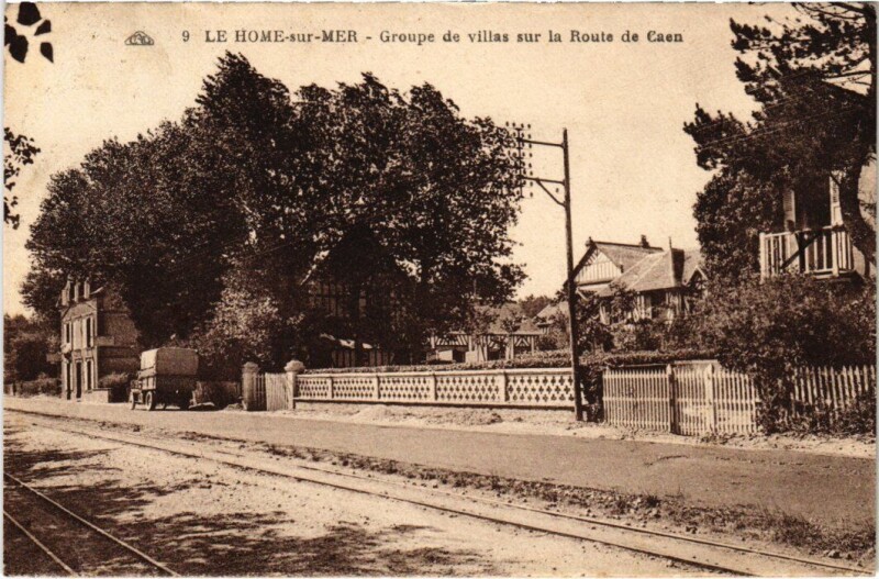 Carte postale ancienne Le Home sur Mer Groupe de villas sur la Route France au Hom