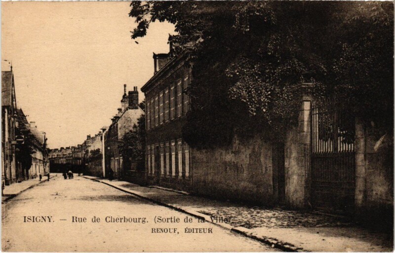 Carte postale ancienne Isigny sur Mer Rue de Cherbourg France à Isigny-sur-Mer