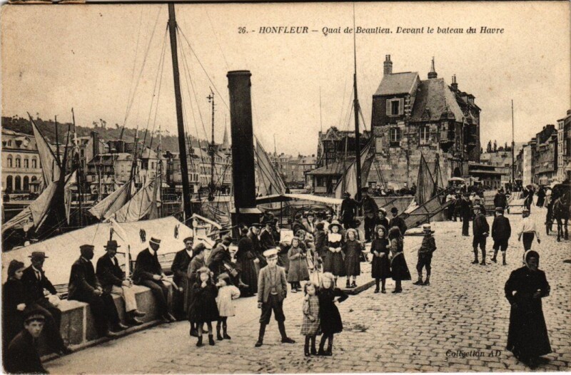 Carte postale ancienne Honfleur Quai de Beaulieu France à Honfleur
