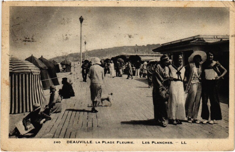 Carte postale ancienne Deauville La Plage Fleurie, Les Planches France à Deauville