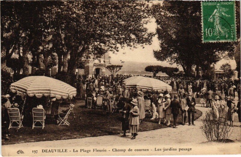 Carte postale ancienne Deauville La Plage Fleurie France à Deauville