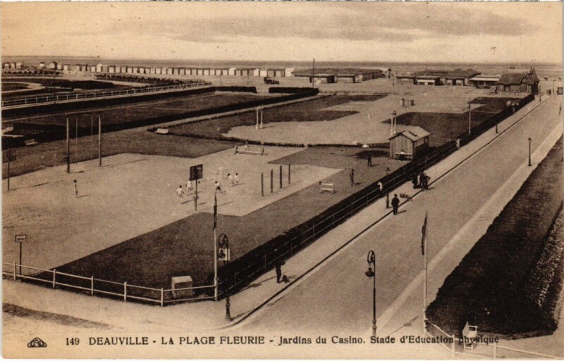 Carte postale ancienne Deauville Jardins du Casino France à Deauville