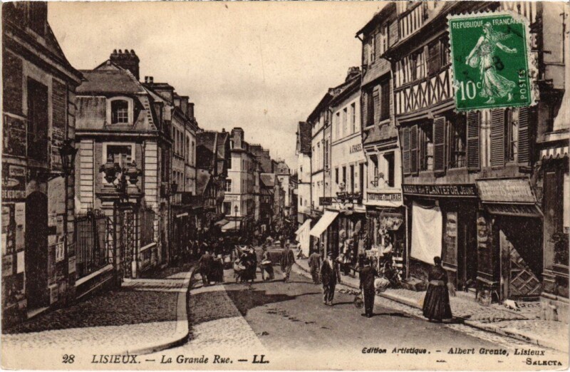 Carte postale ancienne Lisieux La Grand Rue France à Lisieux