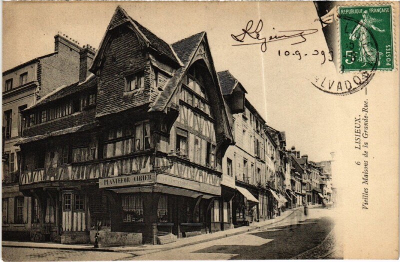 Carte postale ancienne Lisieux Vieilles Maisons de la Grande Rue France à Lisieux
