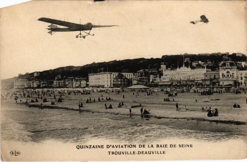 Carte postale ancienne Trouville Quinzaine d'aviation de la Baie France