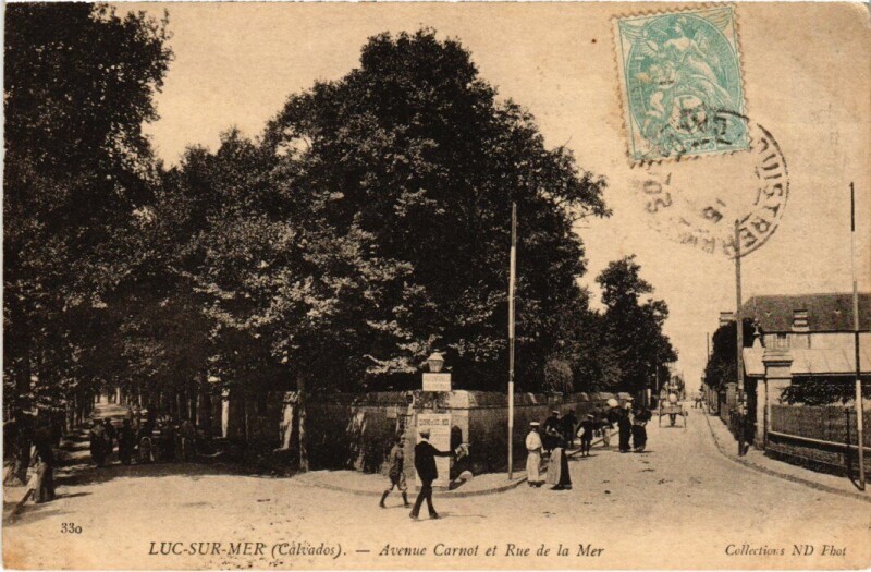 Carte postale ancienne Luc sur Mer Avenue Carnot et Rue de la Mer France à Luc-sur-Mer