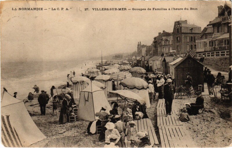 Carte postale ancienne Villers sur Mer Groupes de Familles France à Villers-sur-Mer