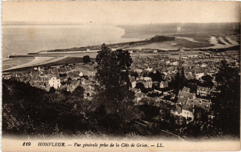 Carte postale ancienne Honfleur Vue general prise de la Cote de Grace France à Honfleur