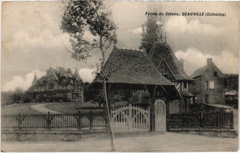 Carte postale ancienne Deauville Ferme du Coteau France à Deauville