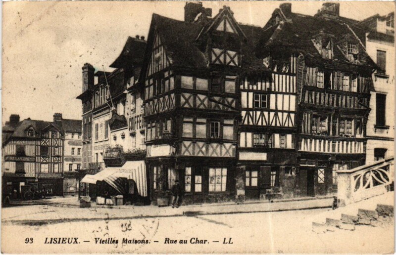 Carte postale ancienne Lisieux Vieilles Maisons, Rue au Char France à Lisieux