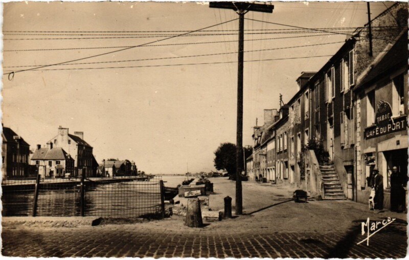 Carte postale ancienne Isigny sur Mer Le Port France à Isigny-sur-Mer