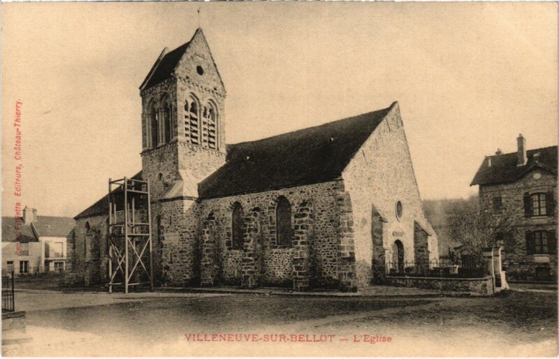 Carte postale ancienne Villeneuve-sur-Bellot Eglise à Bellot