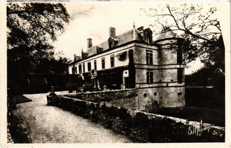 Carte postale ancienne Egreville Chateau de Massenet