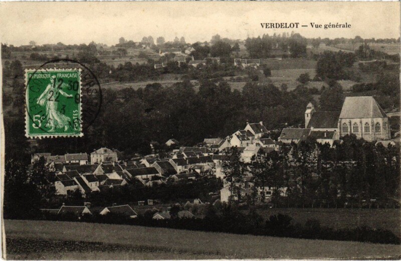 Carte postale ancienne Verdelot Vue Generale à Verdelot