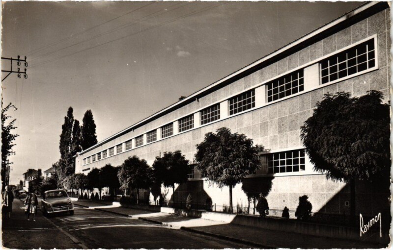 Carte postale ancienne Villeneuve le Roi Le groupe scolaire J. Ferry à Villeneuve-le-Roi