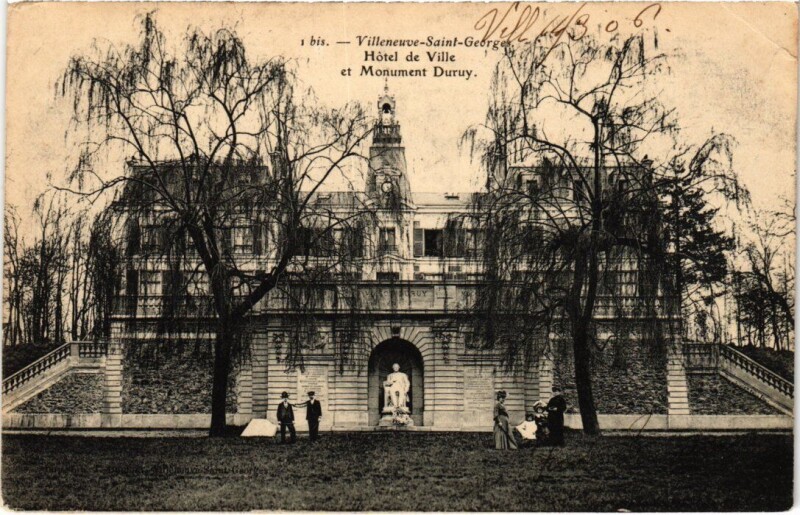 Carte postale ancienne Villeneuve Saint-Georges Hotel de Ville et Monument Duruy à Villeneuve-Saint-Georges