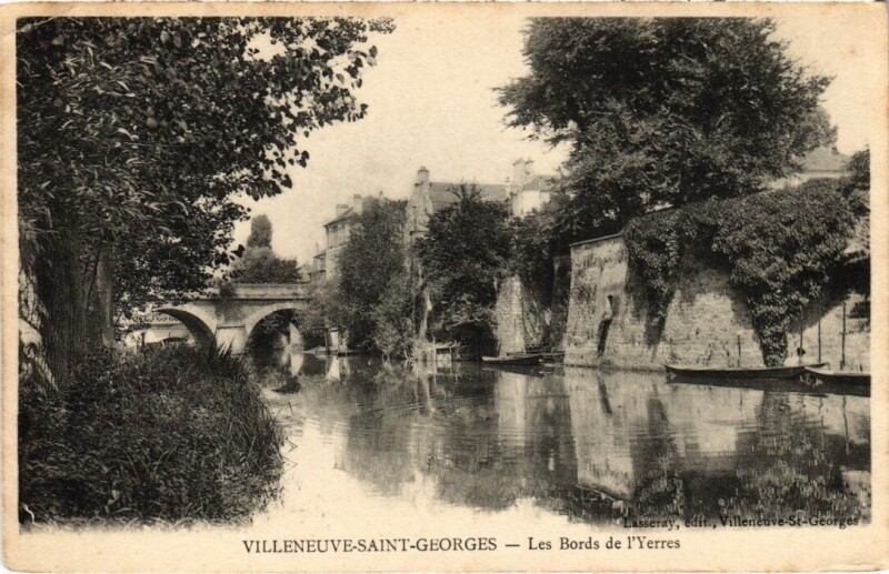 Carte postale ancienne Villeneuve Saint-Georges Les bords de l'Yerres à Villeneuve-Saint-Georges