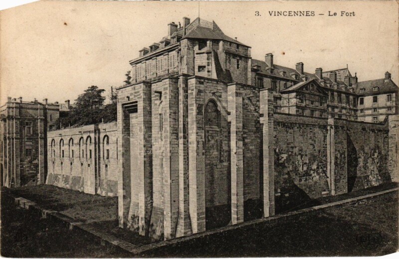 Carte postale ancienne Vincennes Le Fort à Vincennes