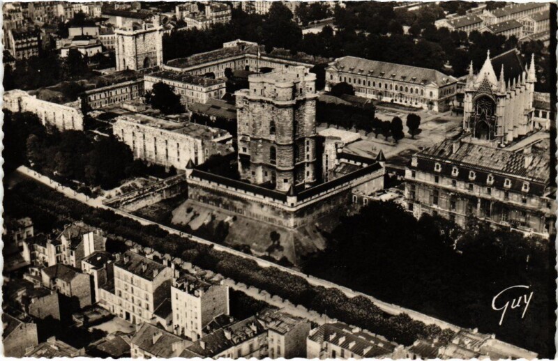 Carte postale ancienne Vincennes Le chateau à Vincennes