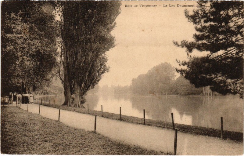 Carte postale ancienne Vincennes Lac Daumesnil à Vincennes