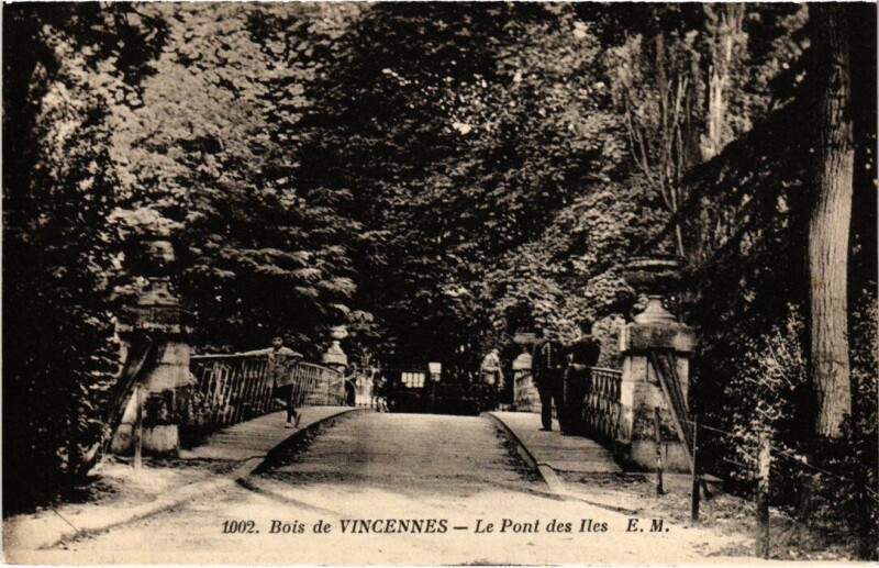 Carte postale ancienne Vincennes Pont des Iles à Vincennes