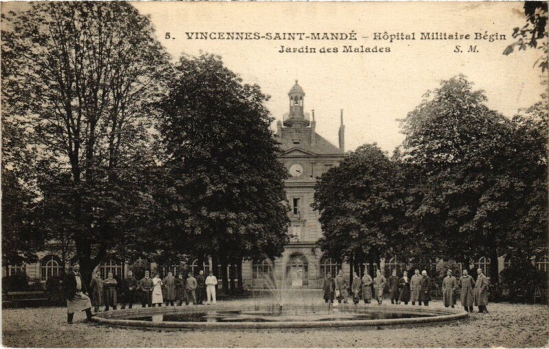 Carte postale ancienne Vincennes Hopital militaire Begin Jardin des Malades à Vincennes