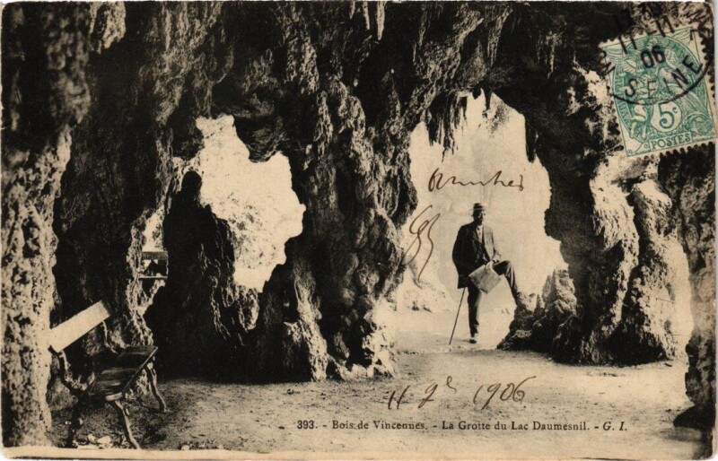 Carte postale ancienne Vincennes La Grotte du Lac Daumesnil à Vincennes