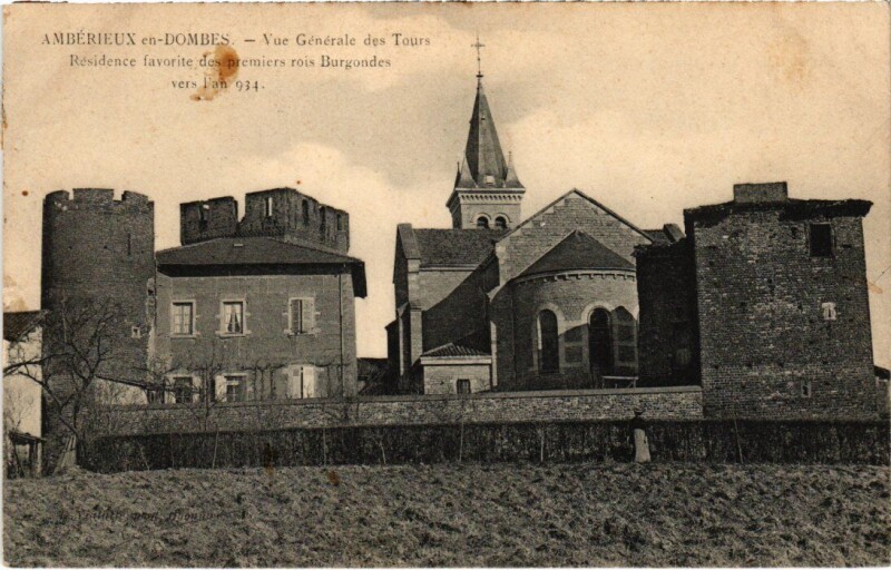 Carte postale ancienne Amberieux en Dombes Vue Generale des Tours France