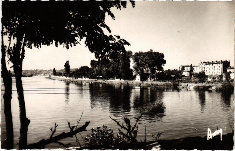 Carte postale ancienne Villeneuve le Roi La Seine à Villeneuve-le-Roi