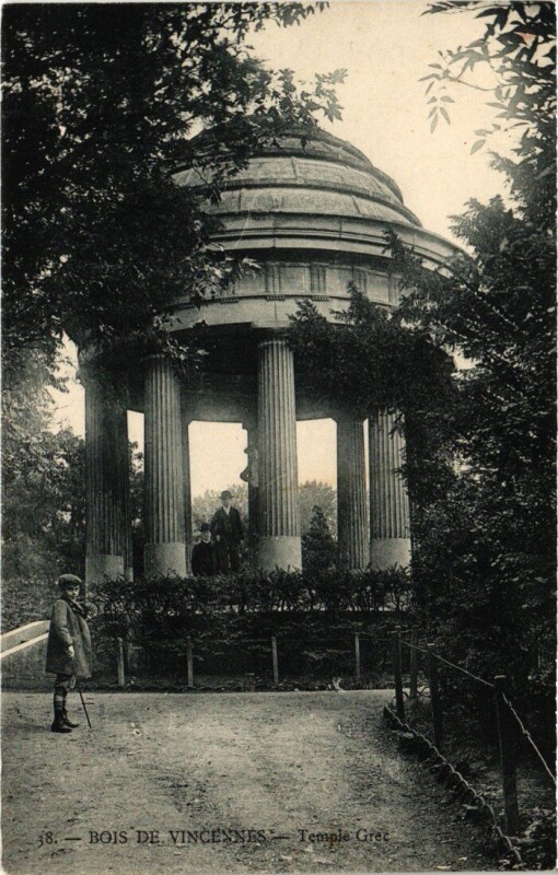 Carte postale ancienne Vincennes Temple Grec à Vincennes